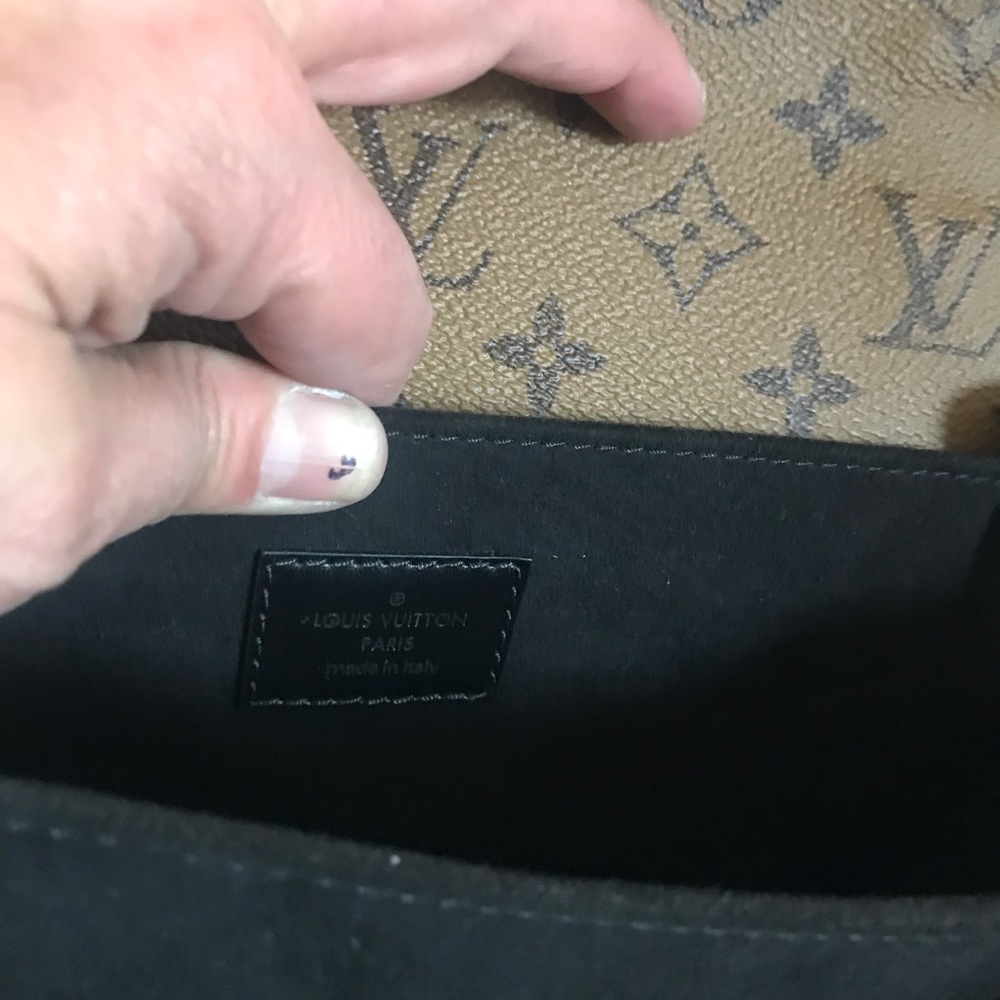 Gorgeous Louis Vuitton Reverse pochette Métis - Picture 7 of 9